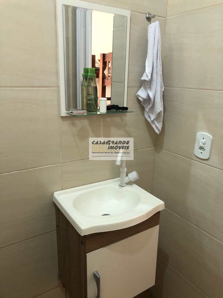 Casa de Condomínio em Praia Grande, no bairro Tupi