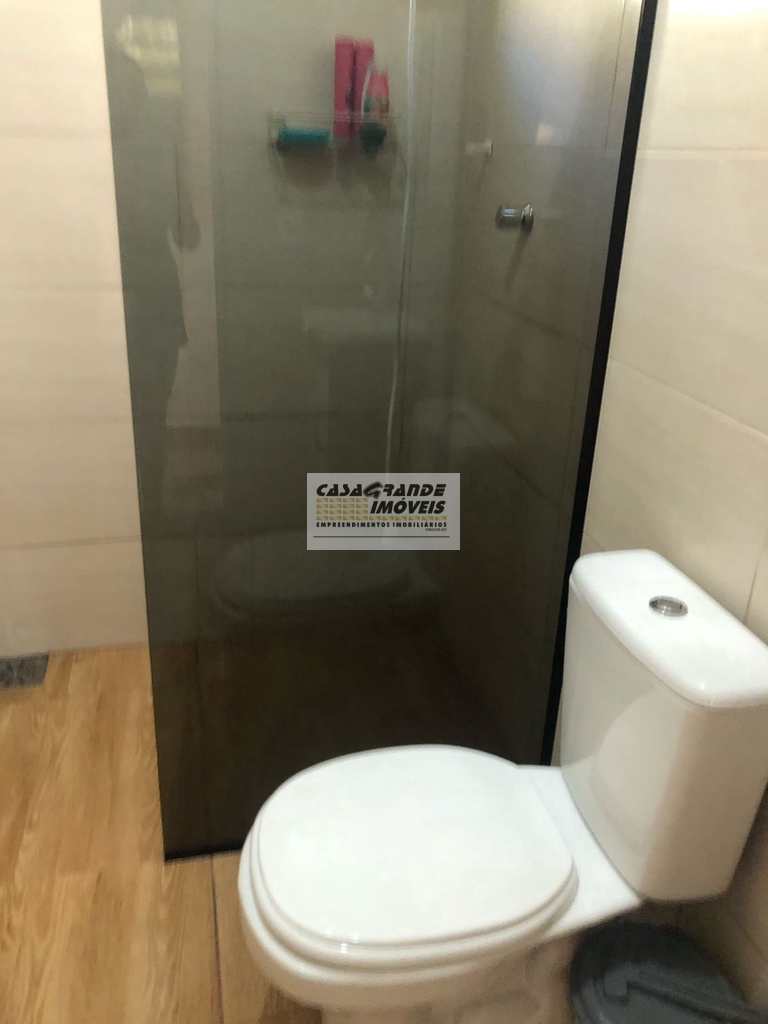 Casa de Condomínio em Praia Grande, no bairro Tupi