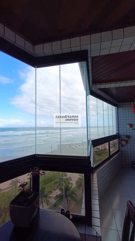 Apartamento em Praia Grande, no bairro Caiçara