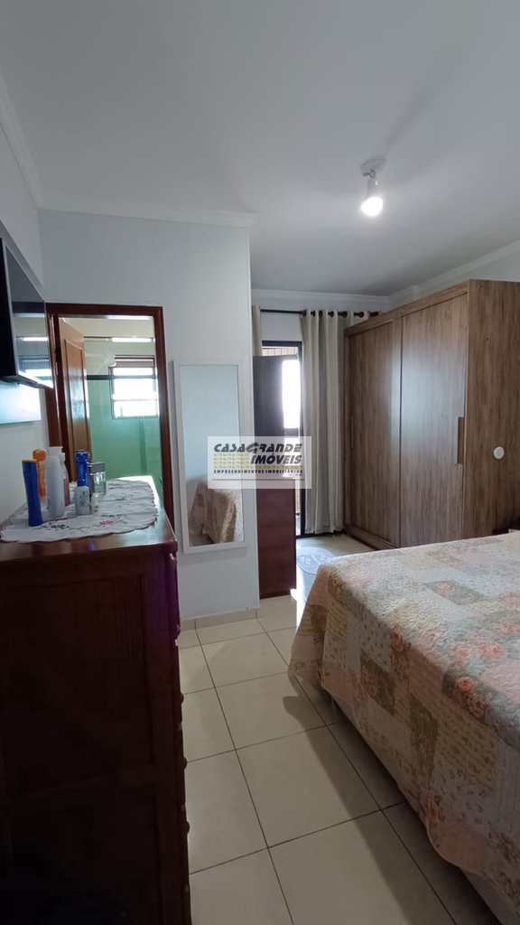 Apartamento em Praia Grande, no bairro Caiçara