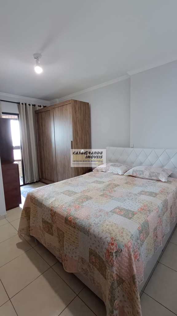 Apartamento em Praia Grande, no bairro Caiçara