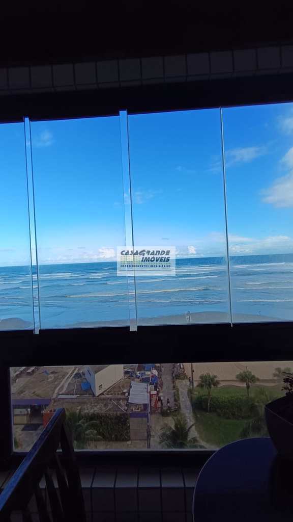Apartamento em Praia Grande, no bairro Caiçara