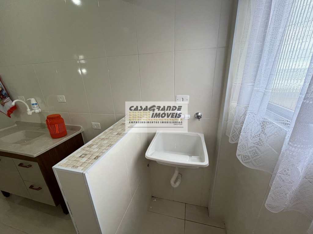 Kitnet em Praia Grande, no bairro Tupi