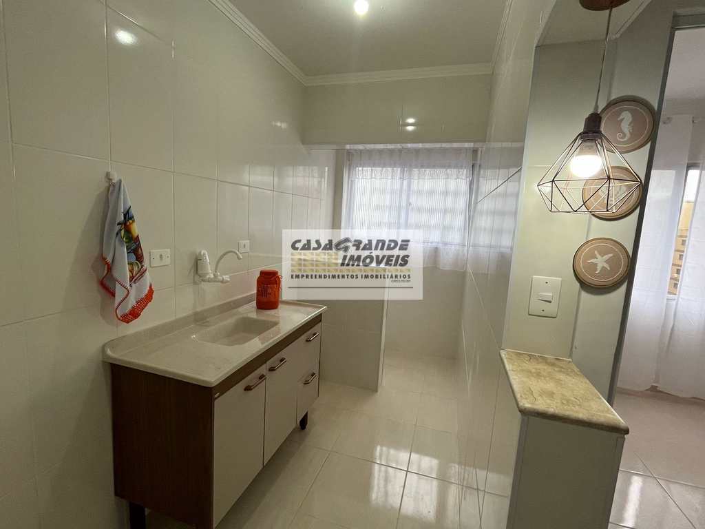 Kitnet em Praia Grande, no bairro Tupi