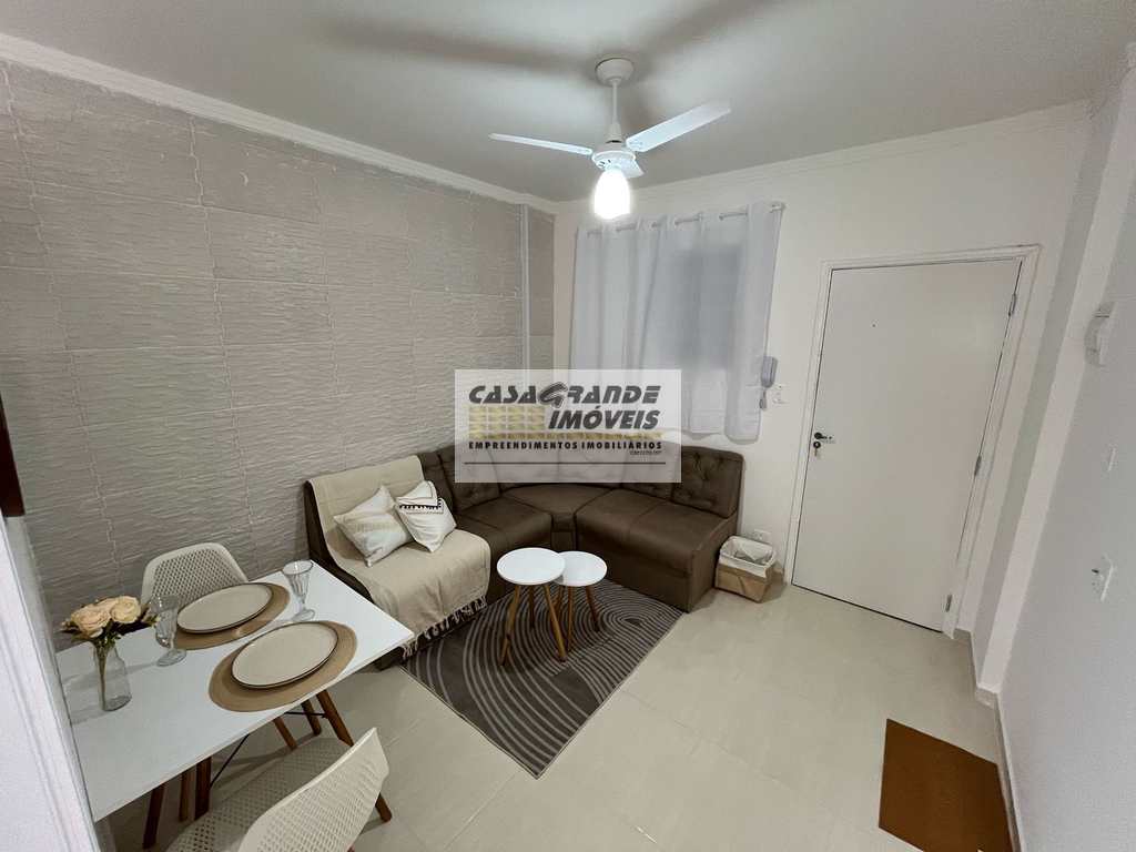 Kitnet em Praia Grande, no bairro Tupi
