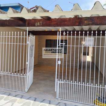 Casa em Praia Grande, bairro Caiçara