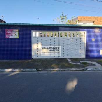 Casa em Praia Grande, bairro Melvi