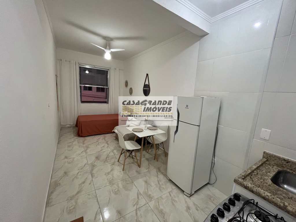 Kitnet em Praia Grande, no bairro Aviação