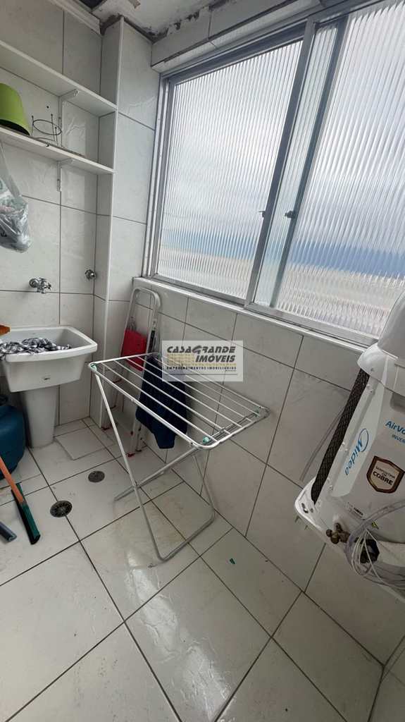 Apartamento em Praia Grande, no bairro Caiçara