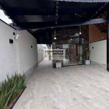 Casa em Praia Grande, bairro Balneário Maracanã