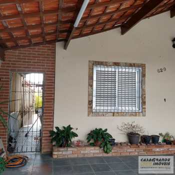 Casa em Praia Grande, bairro Balneário Maracanã