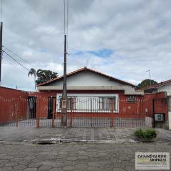 Casa em Praia Grande, bairro Balneário Maracanã