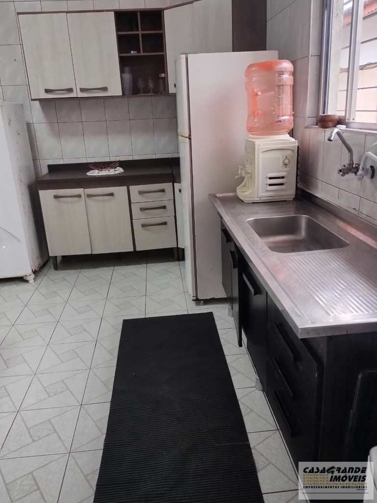 Casa em Praia Grande, no bairro Caiçara