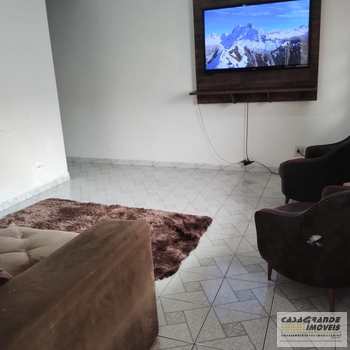 Casa em Praia Grande, bairro Caiçara