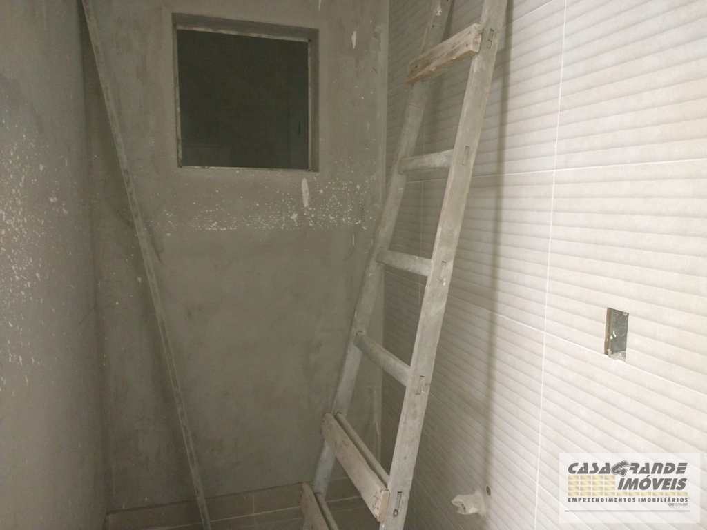 Casa em Praia Grande, no bairro Balneário Maracanã