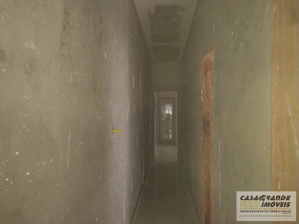 Casa em Praia Grande, no bairro Balneário Maracanã