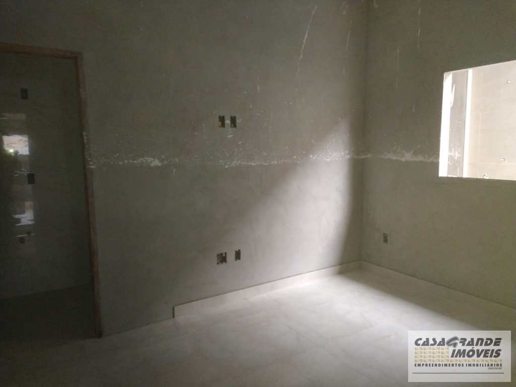 Casa em Praia Grande, no bairro Balneário Maracanã