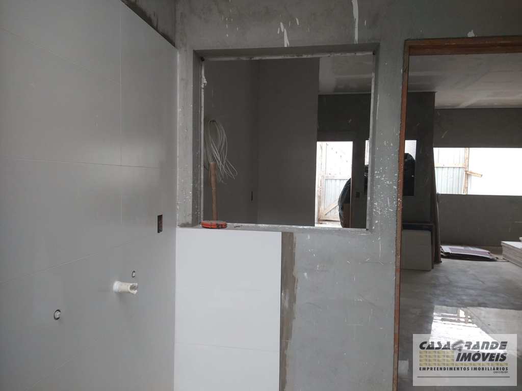 Casa em Praia Grande, no bairro Balneário Maracanã