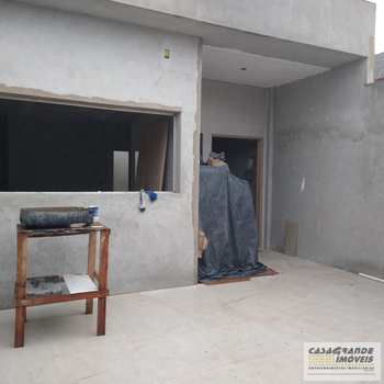 Casa em Praia Grande, bairro Balneário Maracanã