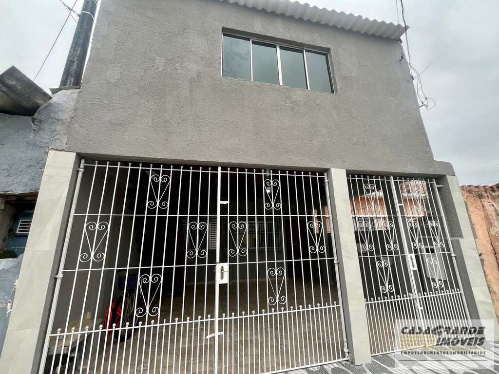 Casa em Praia Grande, no bairro Caiçara