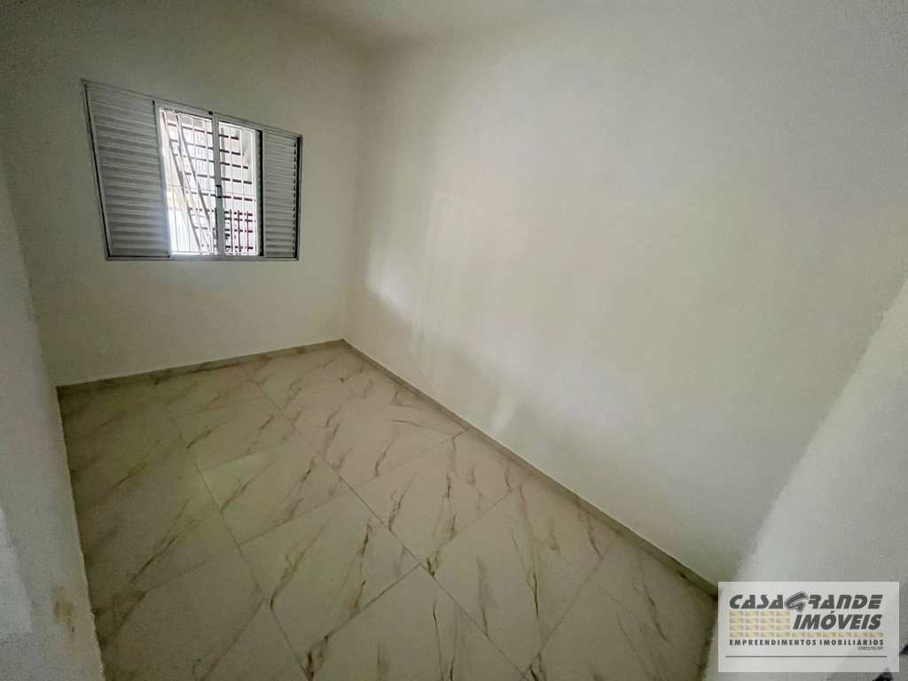 Casa em Praia Grande, no bairro Caiçara