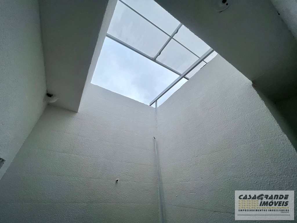 Casa em Praia Grande, no bairro Caiçara