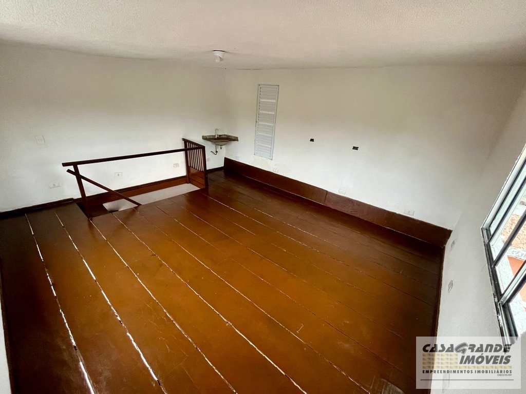 Casa em Praia Grande, no bairro Caiçara