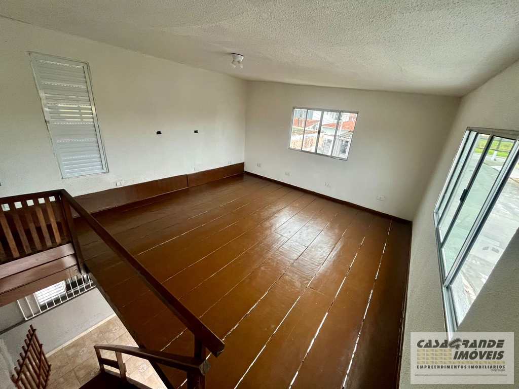 Casa em Praia Grande, no bairro Caiçara