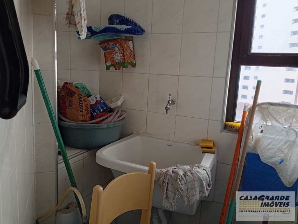 Apartamento em Praia Grande, no bairro Caiçara