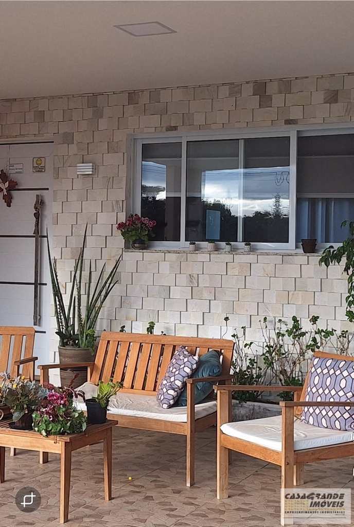 Casa de Condomínio em Pardinho, no bairro Centro