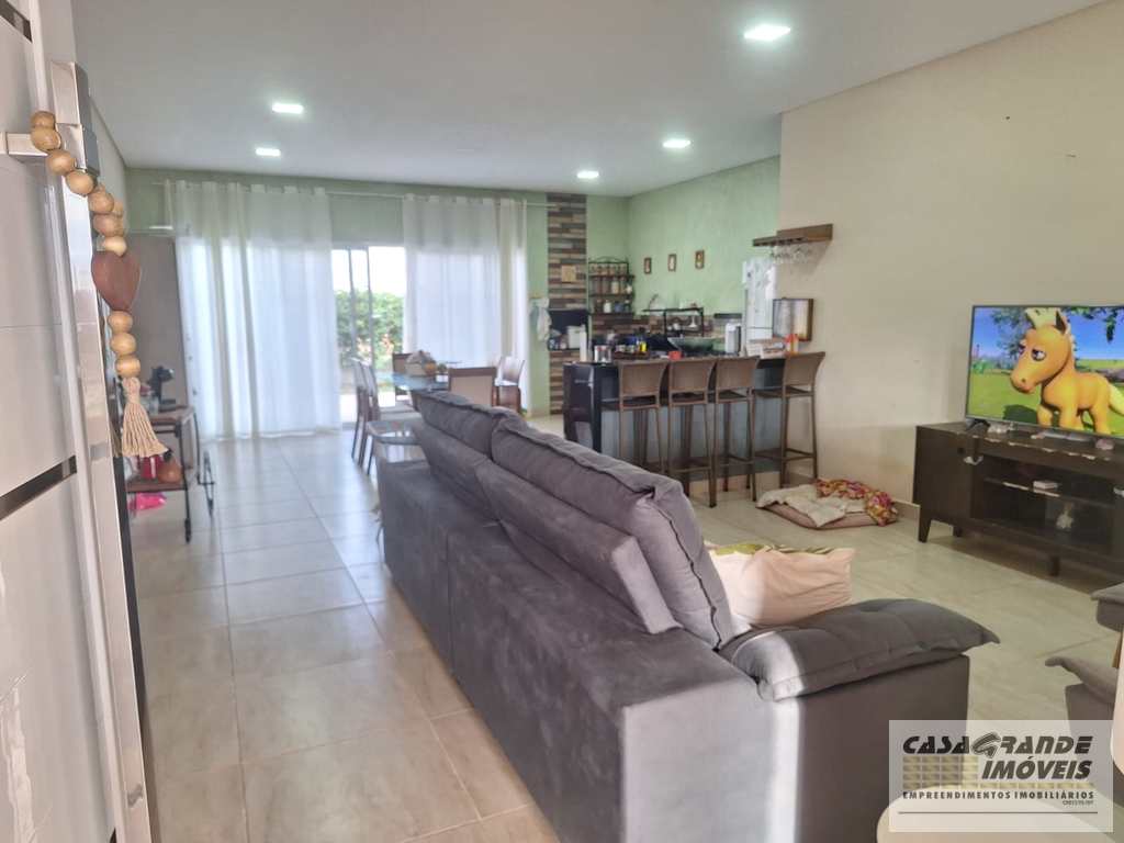 Casa de Condomínio em Pardinho, no bairro Centro