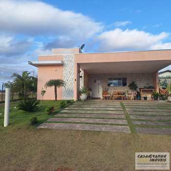 Casa de Condomínio em Pardinho, bairro Centro