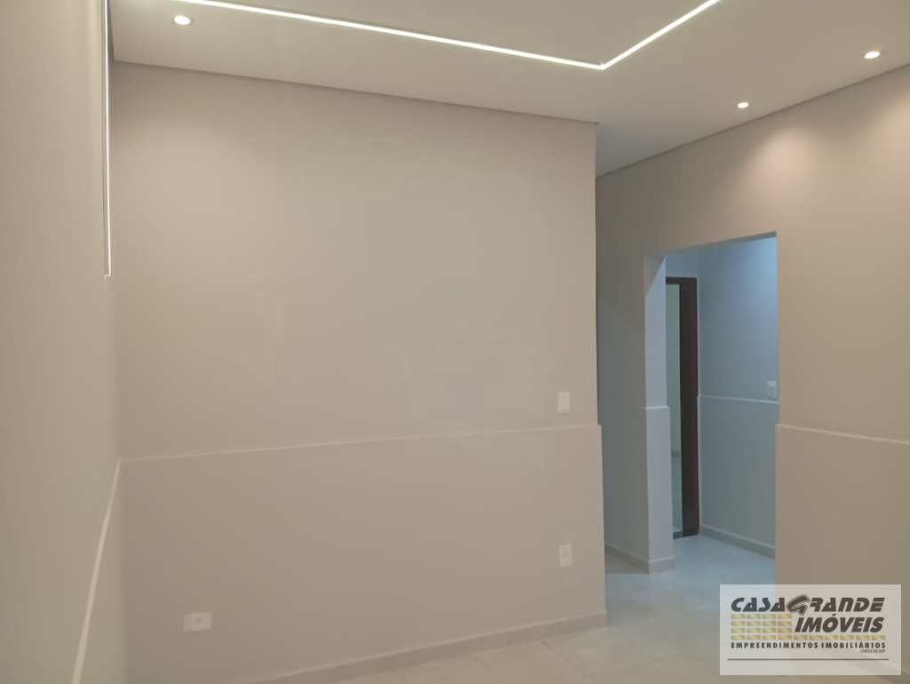 Casa em Praia Grande, no bairro Balneário Maracanã