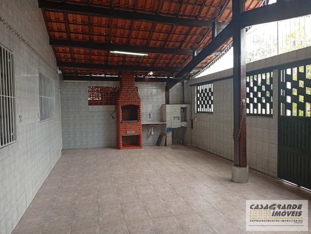 Casa em Praia Grande, no bairro Balneário Maracanã
