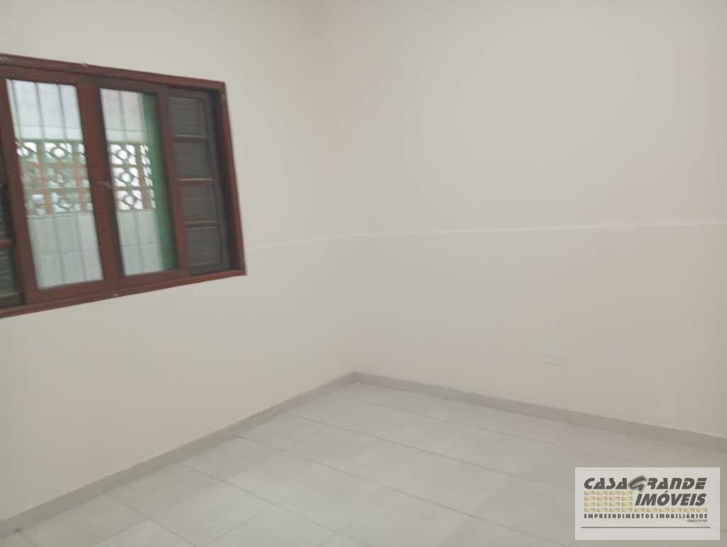 Casa em Praia Grande, no bairro Balneário Maracanã