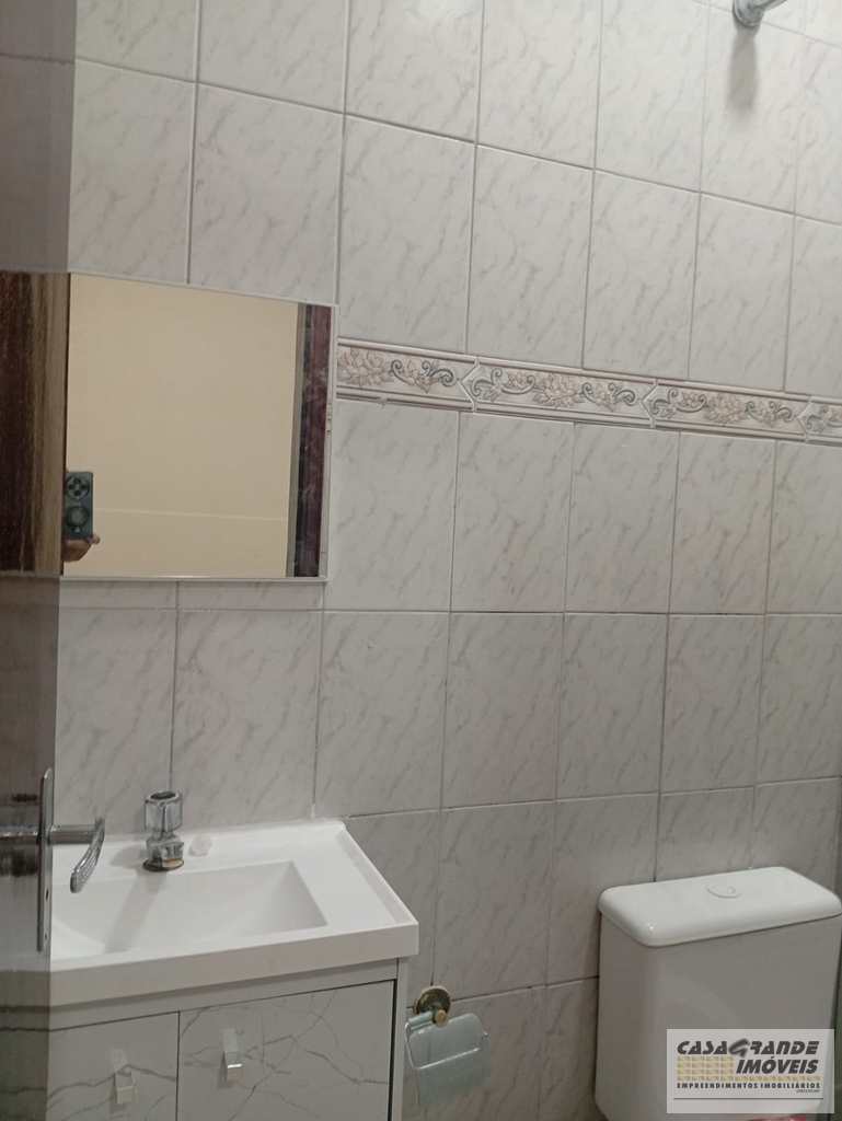 Casa em Praia Grande, no bairro Balneário Maracanã