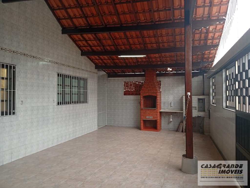 Casa em Praia Grande, no bairro Balneário Maracanã