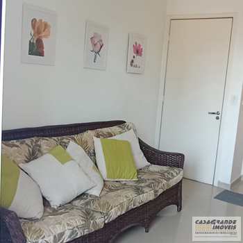 Apartamento em Praia Grande, bairro Canto do Forte