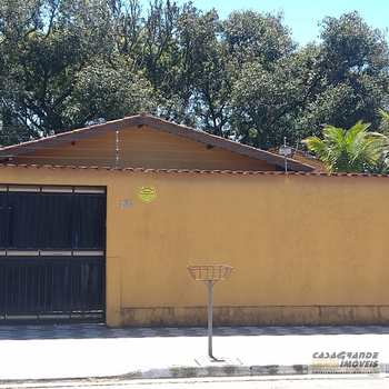 Casa em Praia Grande, bairro Solemar