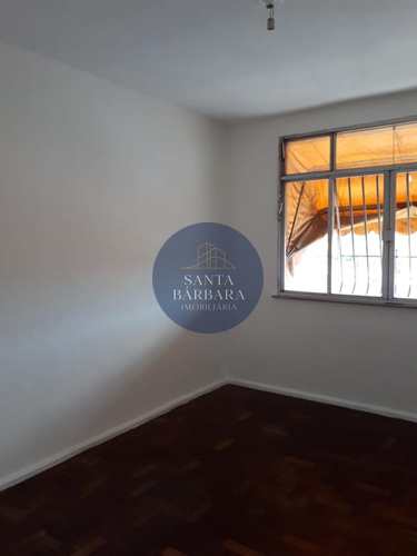 Apartamento, código 652 em São Gonçalo, bairro Rocha