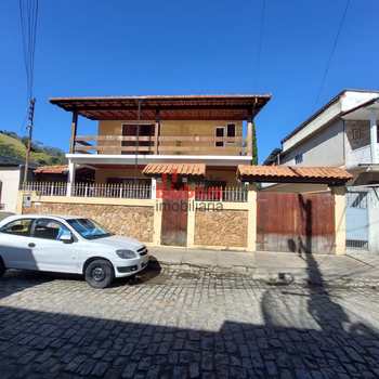 Casa em Nova Friburgo, bairro Chácara Paraíso