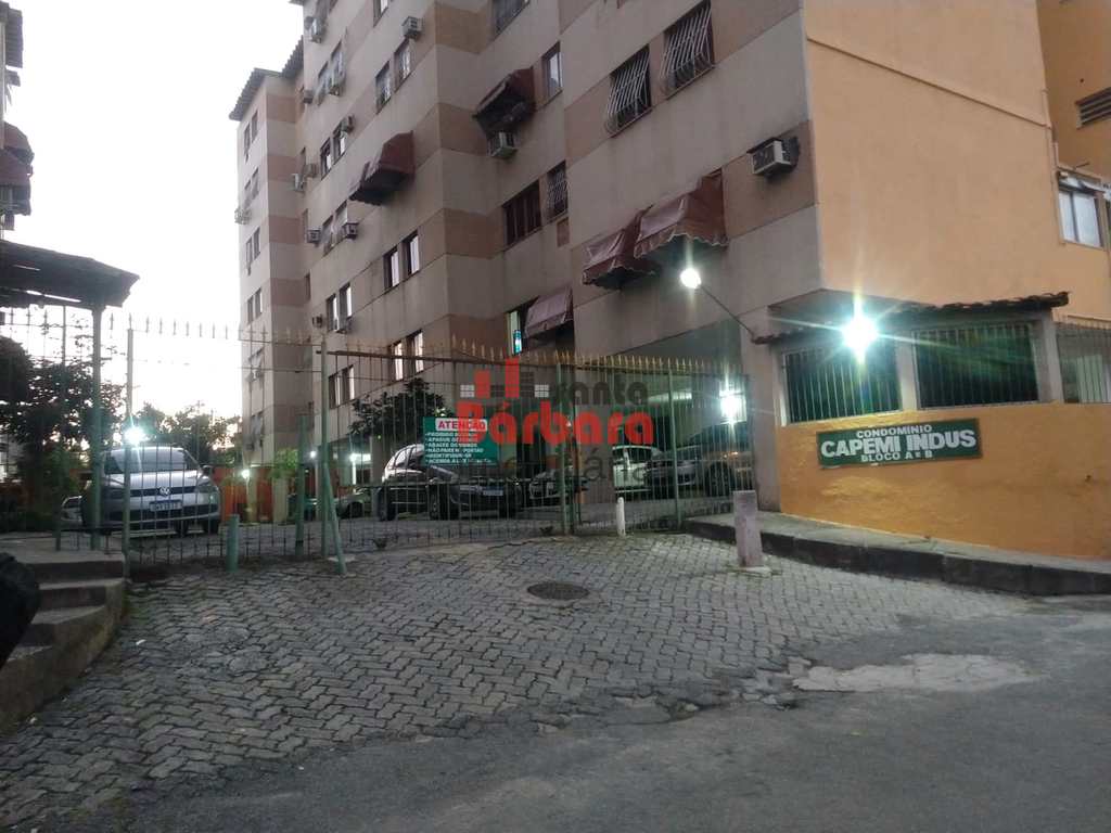 Apartamento em São Gonçalo, no bairro Pita