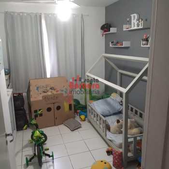 Apartamento em São Gonçalo, bairro Maria Paula