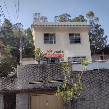 Casa em Niterói, bairro Santa Rosa