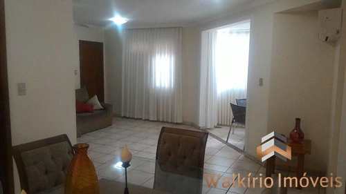 Apartamento, código 81 em Governador Valadares, bairro Centro