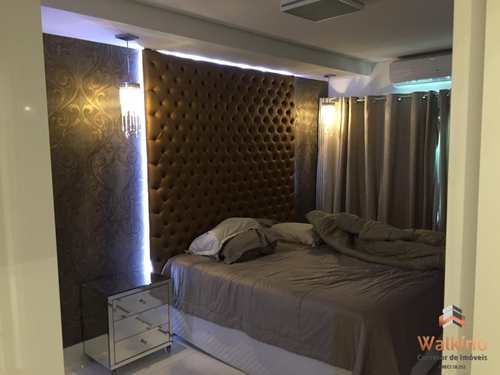 Apartamento, código 130 em Governador Valadares, bairro Vila Isa