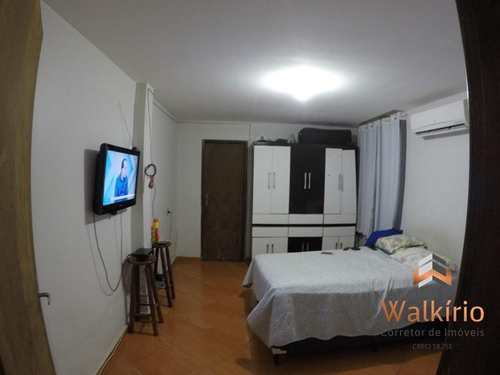 Apartamento, código 152 em Governador Valadares, bairro Ilha dos Araújos