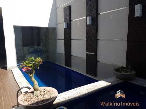 Casa, código 174 em Governador Valadares, bairro Ilha dos Araújos