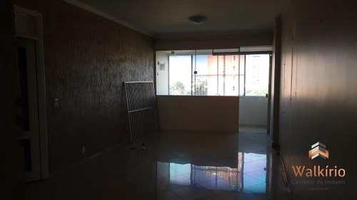 Apartamento, código 216 em Governador Valadares, bairro Centro