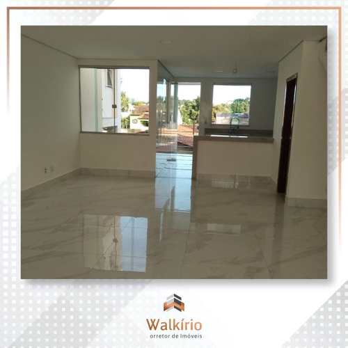 Casa, código 303 em Governador Valadares, bairro Grã-Duquesa